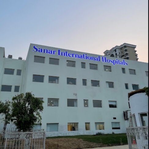 sanar international hospital
